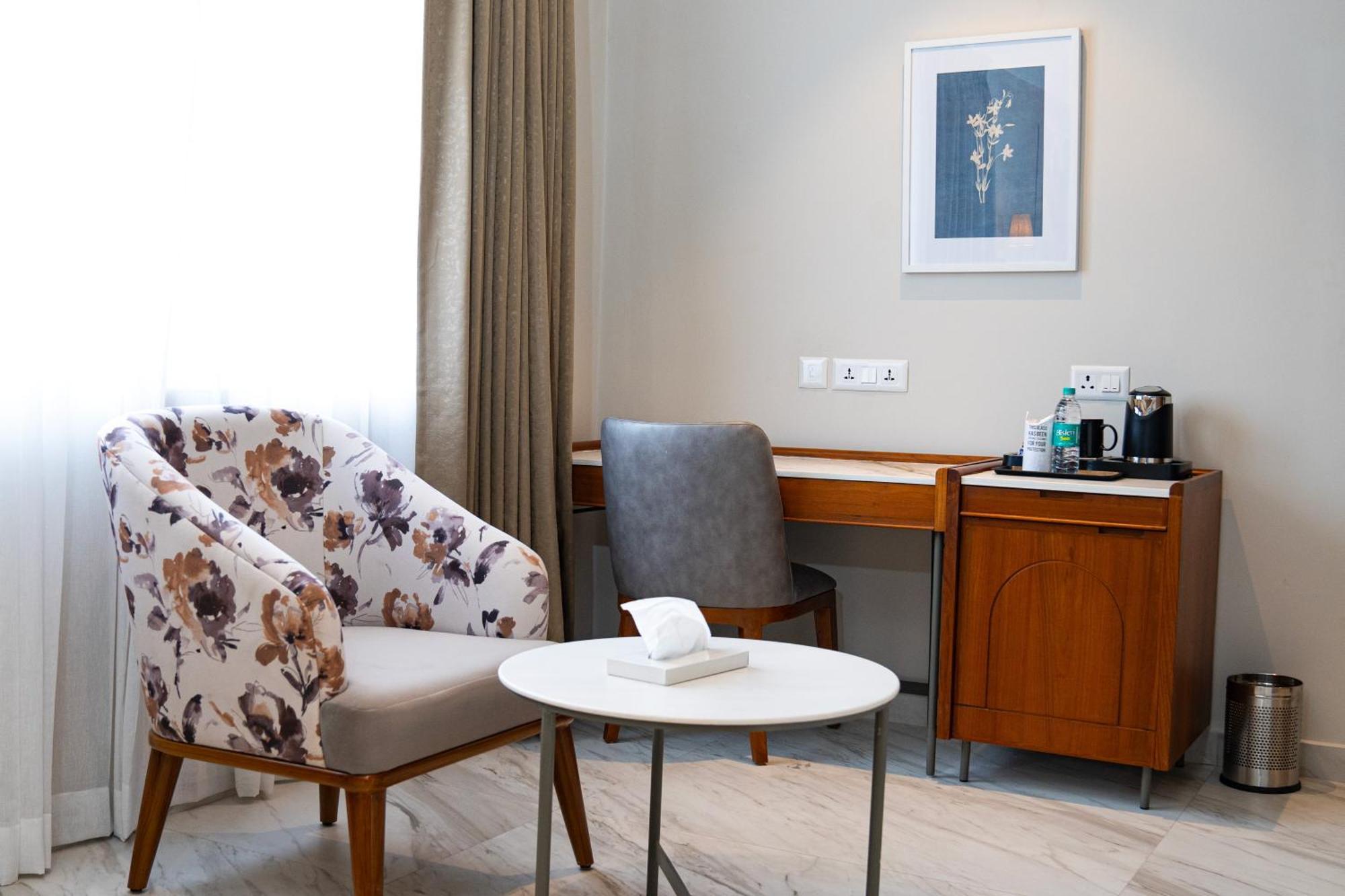 Hotel Benhur Kochi Kültér fotó